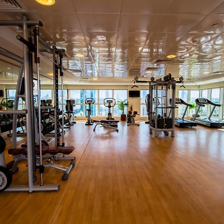 Grand Mercure Majlis Residences Abu Dhabi Exteriör bild A gym in a hotel