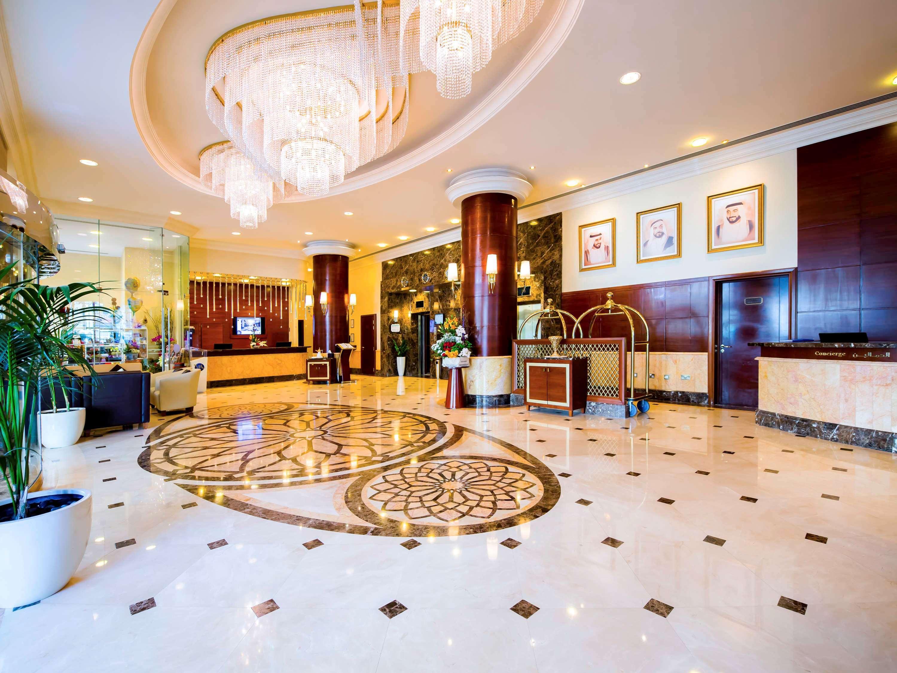 Grand Mercure Majlis Residences Abu Dhabi Exteriör bild Lobby